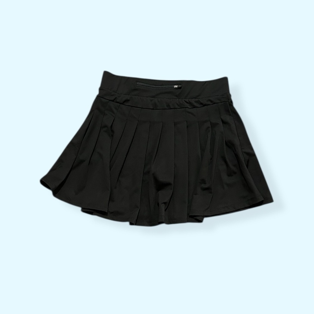 Elegant Black Pleated Skirt